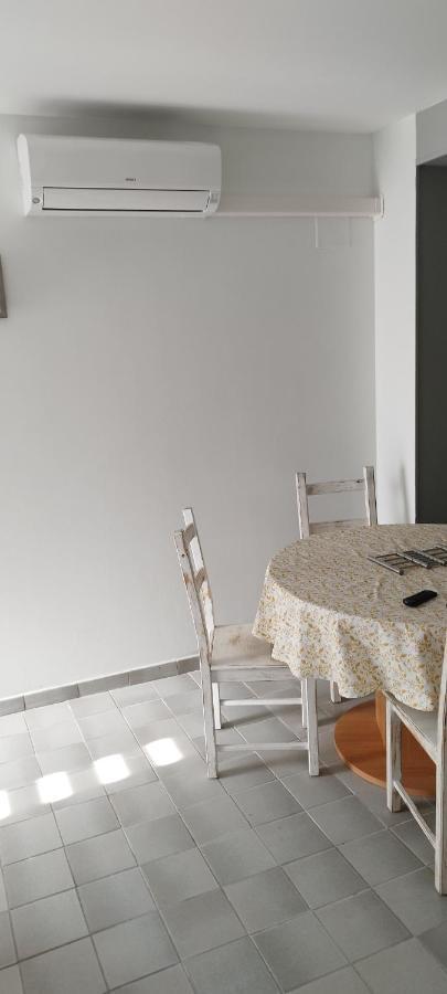 Studio Cosi Idealement Place Au Coeur De Ville Bourges Ngoại thất bức ảnh