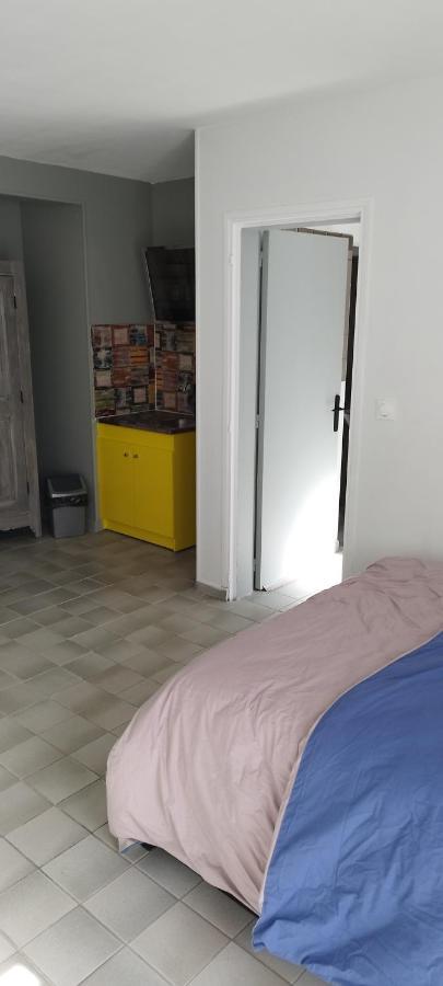 Studio Cosi Idealement Place Au Coeur De Ville Bourges Ngoại thất bức ảnh